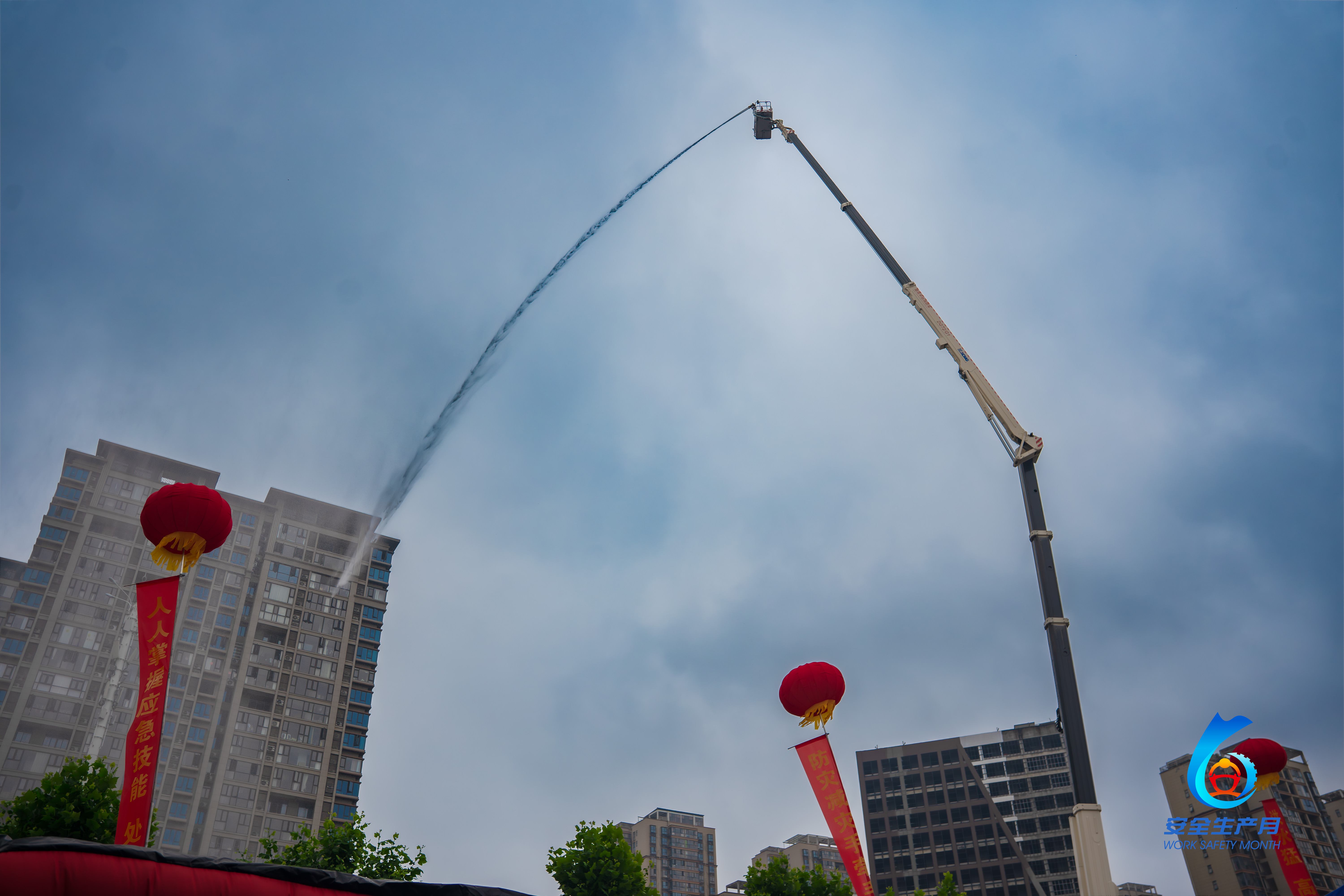 第25个全国“安全生产月”主题“人人讲安全 个个会应急——排查整治风险隐患活动【长征传媒宣传摄影】-湖北长征传媒有限公司